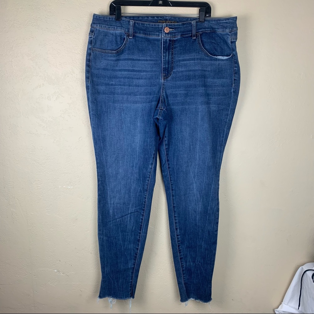 MAURICES High Rise‎ Distressed Stretch Skinny Jeans Size 20 W Reg